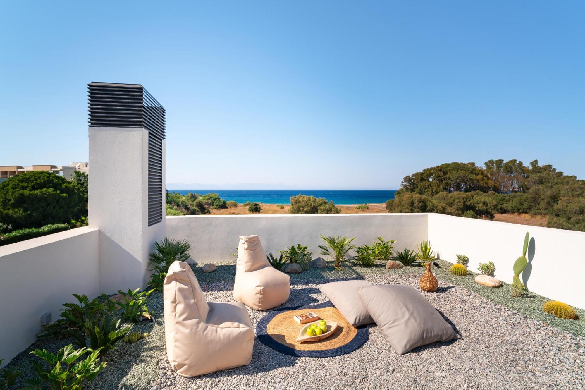 Momentum Villas Lalyssos Eksteriør billede