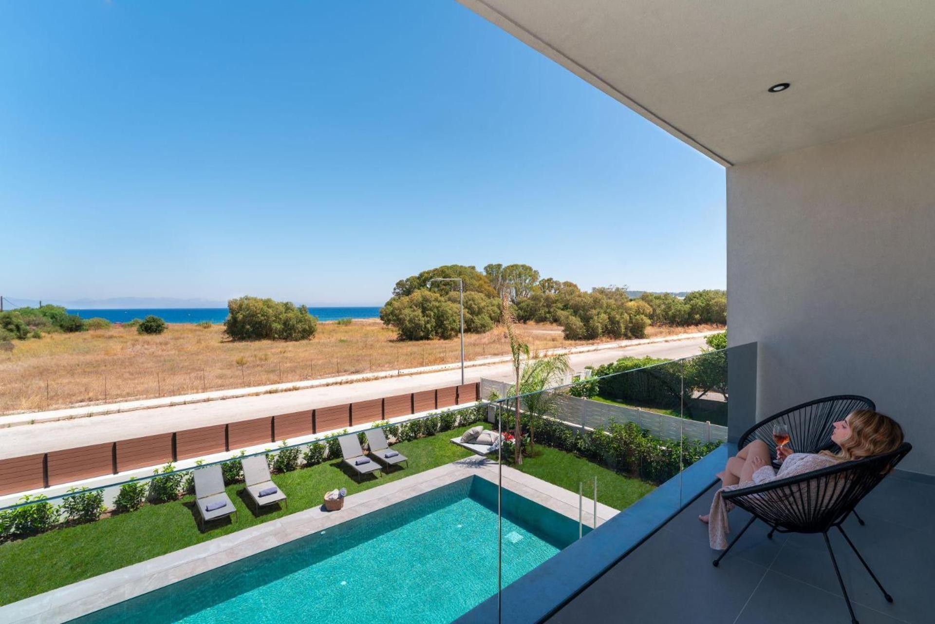 Momentum Villas Lalyssos Eksteriør billede